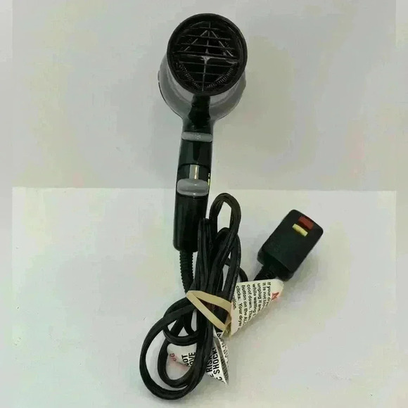 Revlon RVDR5034 1875W Compact and Lightweight Hair Dryer - Black - Picture 4 of 5